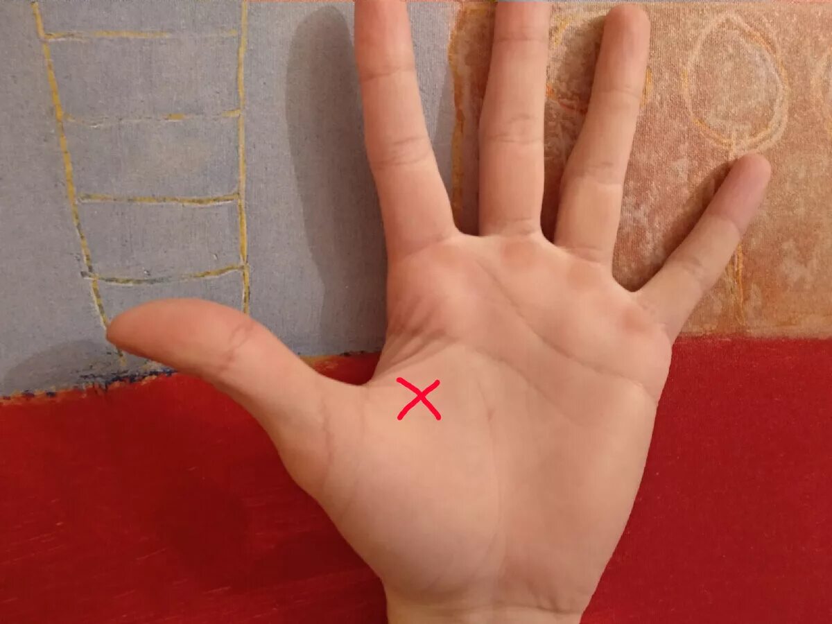 Крест на ладони. Линии на руке крест. Хиромантия на ладони на линии жизни кресты. Хиромантия кресты на ладони. Хиромантия кресты на ладони правой руки.