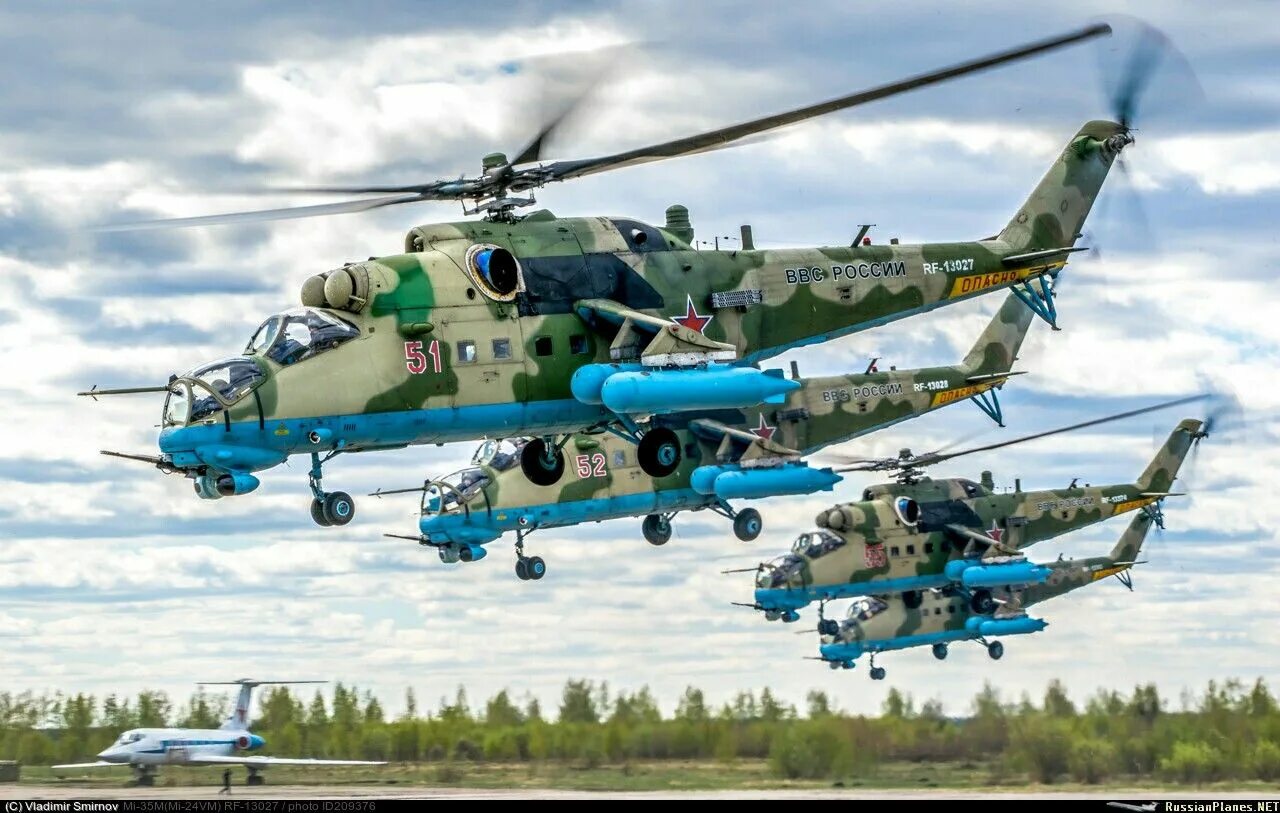Ми 35. Ми 24 и ми 35. Ми 24 и ми 35. Вертолёт ми 35п феникс. Ми-35м вертолёт вертолёты россии.
