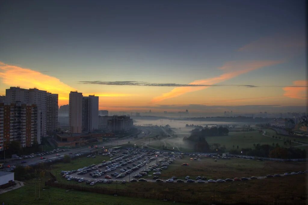 Митино. Район митино и красногорский. Митино работа сегодня. Митинский ландшафтный парк ночью. Митино москва.