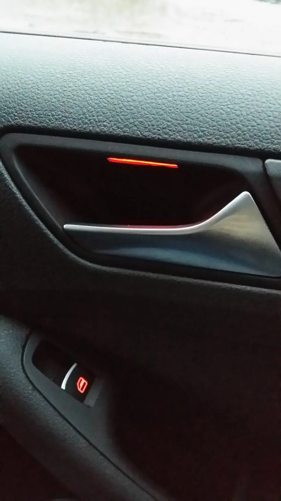 Подсветка внутренних ручек. Дверная ручка с подсветкой. Подсветка внутренних ручек. Подсветка ручек bmw g12. Подсветка внутренних ручек.