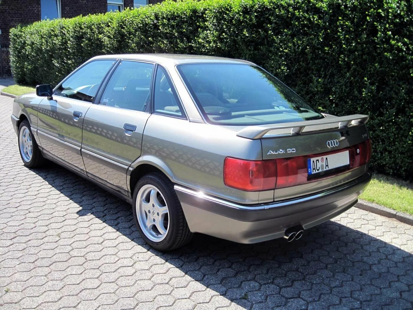 Купить ауди 90. Ауди 90 b3. Audi 90 b3 1990. Audi 90 b. Ауди 90 б4.