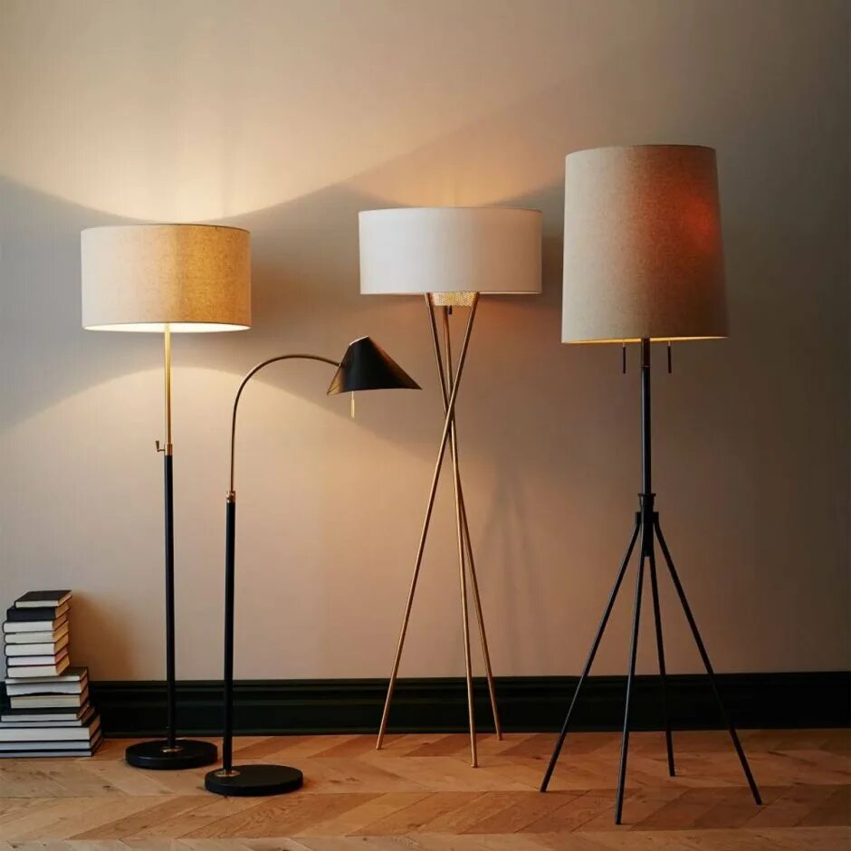 Торшер это. Торшер West Elm. Торшер West Elm Gold. West Elm Telescoping Adjustable Floor Lamp. Торшер bullarum s-1 Floor Lamp.