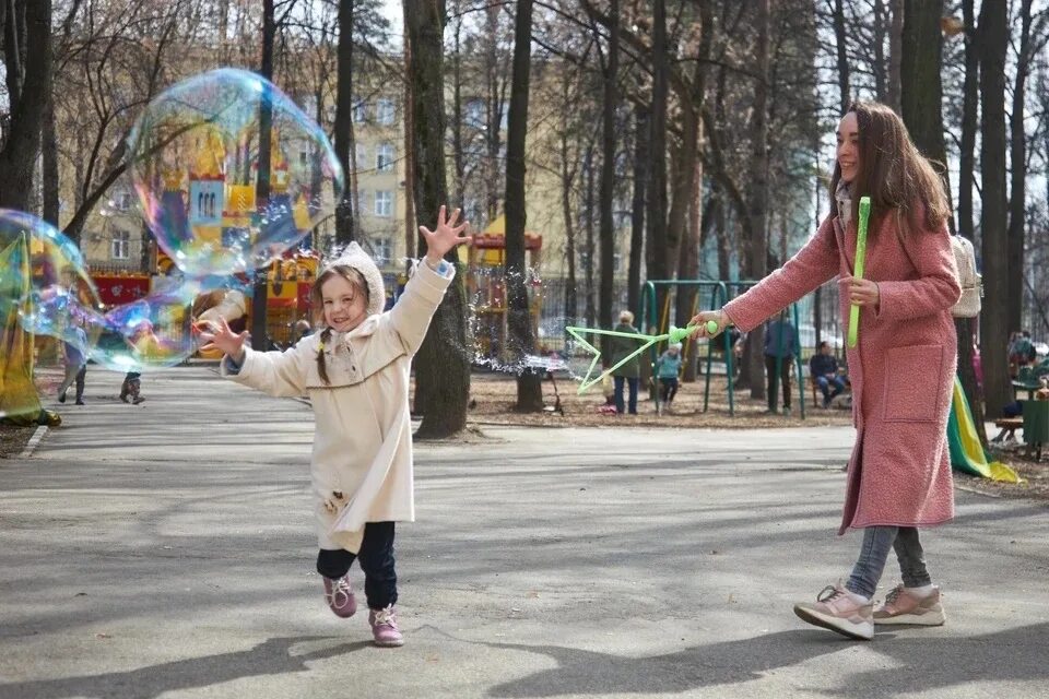 11 мая будет ли. Теплая погода. Праздники май. Проведение мероприятий Ярославль. Мероприятия в Ярославле в эти праздники.