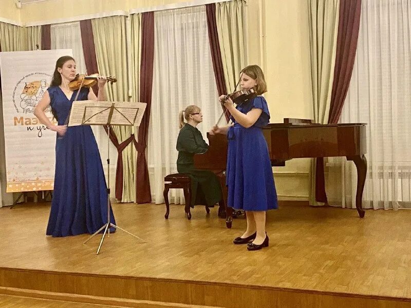 школа 1383 москва. музыкальная школа 3. школа искусств 1 муром. профессии получаемые в колледжах. преподы гнесиных народные инструменты.