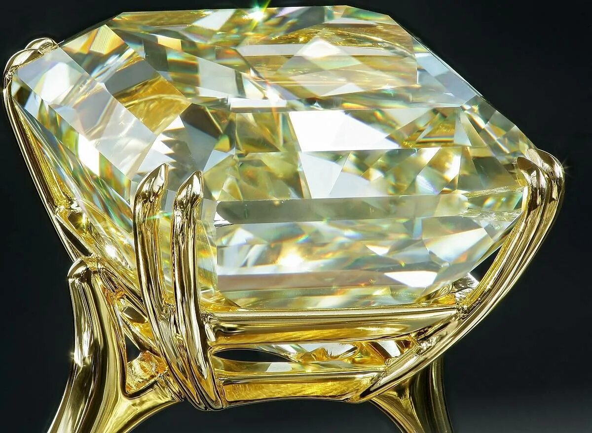 Diamond-Gold (Диамант золотой) стекло. САМОЦВЕТ камень жёлтый Алмаз. Дорогие украшения. Дорогие ювелирные украшения. Самый дорогой лист