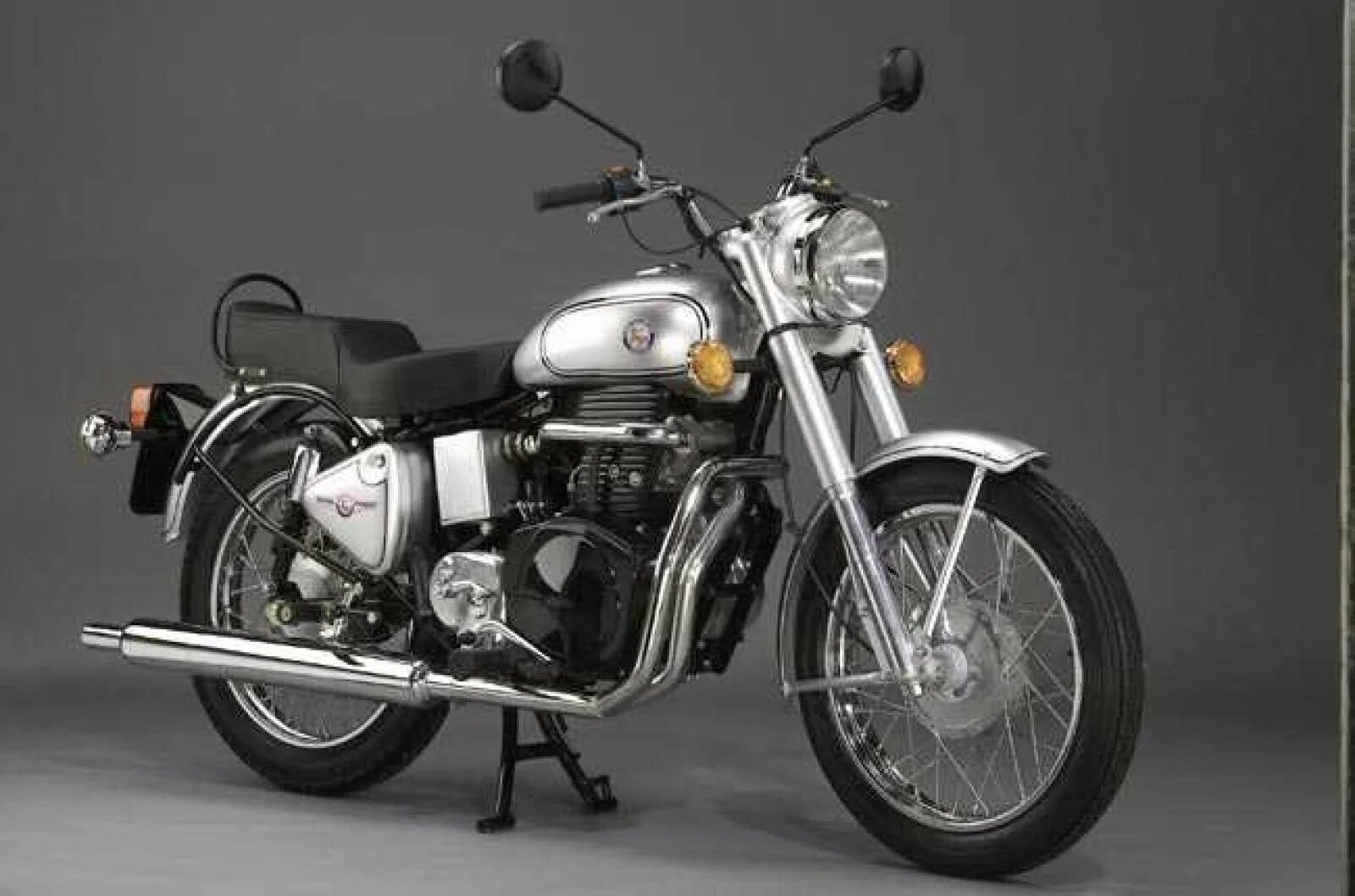 Роял Энфилд мотоцикл. Мотоциклы Роял Энфилд ретро. Diesel мотоцикл. Royal Enfield 2023. Байк 75 производитель