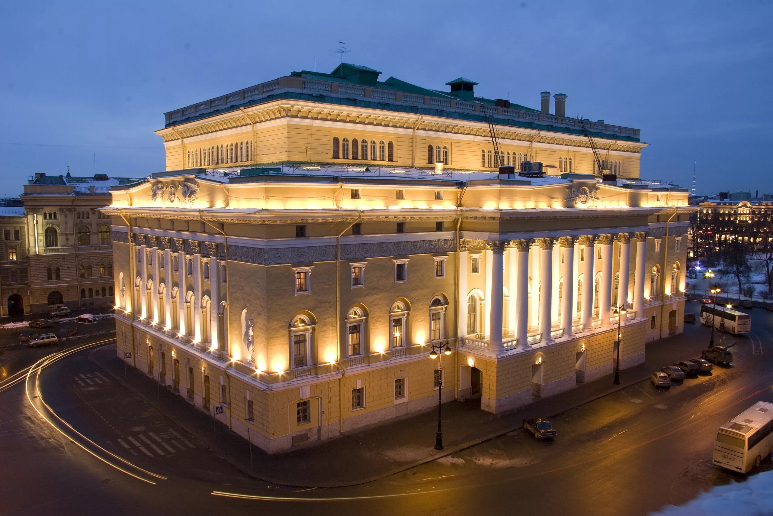 Театр завтра спб. Александровский театр Санкт-Петербург. Театр Санкт-Петербург Александринский Санкт. Александринский театр Питер. Ансамбль Александринского театра в Санкт-Петербурге.