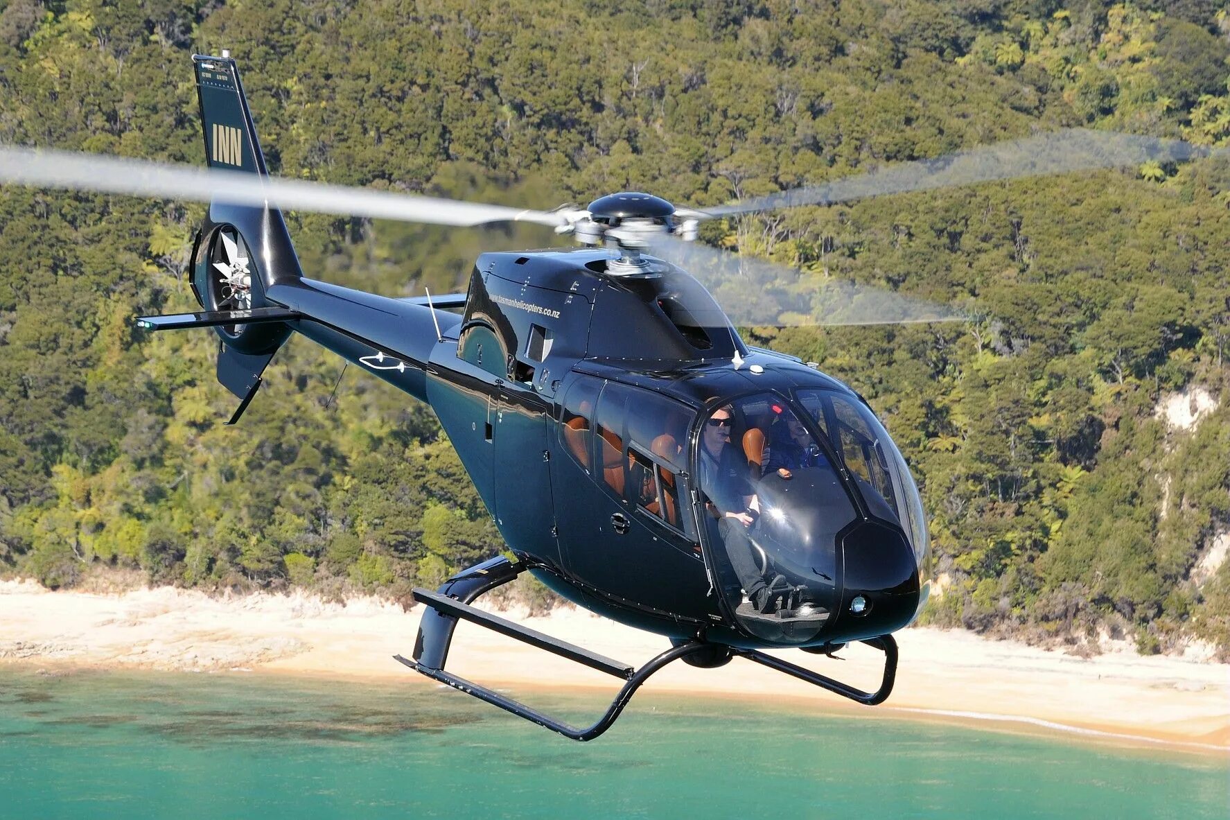 Лучший вертолет в мире на сегодняшний день. Airbus helicopters h120. вертолет калипсо. вертолеты белл колибри. вертолет барракуда.