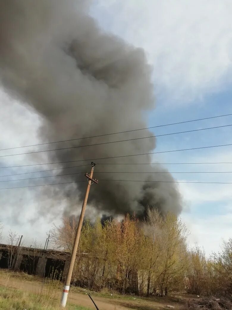 Пожар в Орске. Никель. Пожары в никель посёлок. Пожар в Орске. Поселок никель Орск. Орск точка ру последние новости