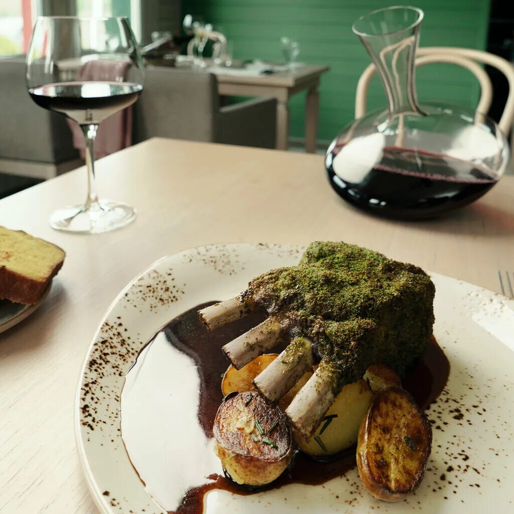 Тосканский кейл. Капуста кале редбор f1. Брунколь. Капуста кудрявая кейл. Браунколь ресторан меню.