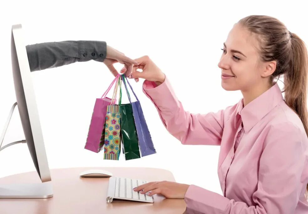 Покупки с выгодой. Покупки с выгодой. Фотография для интернет магазина. Sale fashion. Покупатель в интернет магазине.