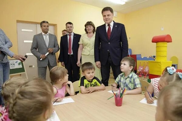 Сад 32 новомосковск. Детский сад 32 сызрань. Библиотека в детском саду. Детский сад 41 новомосковск. Сад 32 новомосковск.