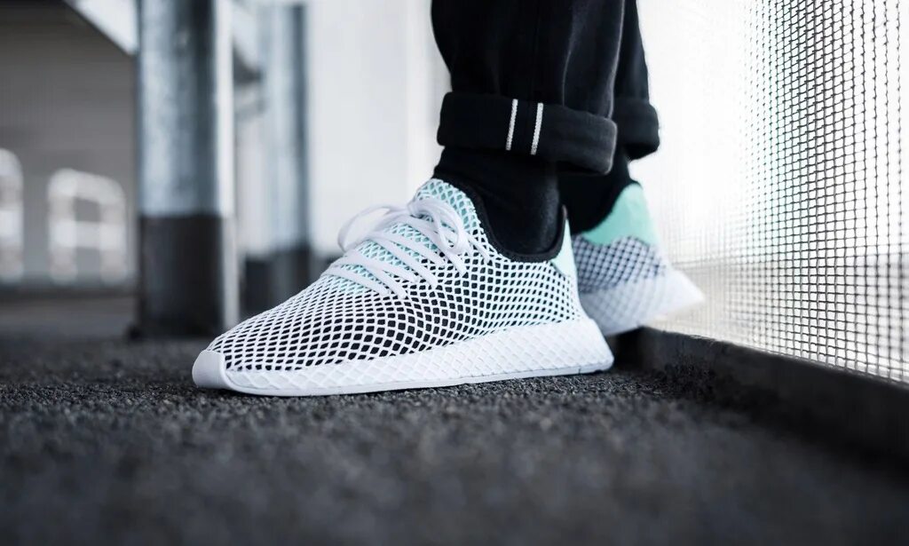 Adidas Originals Deerupt. Adidas Deerupt Runner. Adidas Deerupt Runner белые. Adidas Deerupt Runner Black.