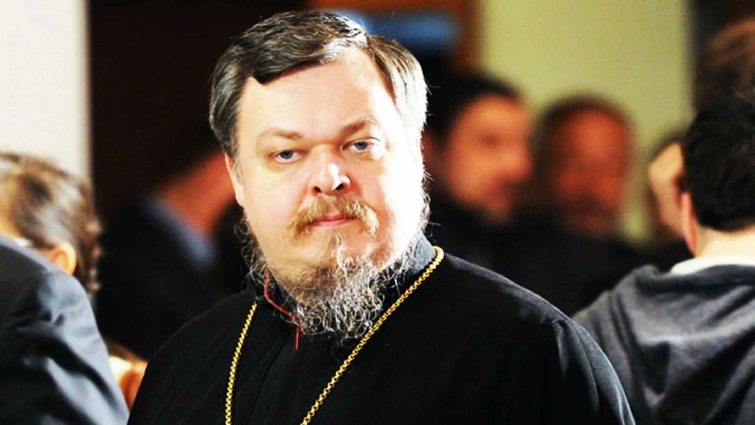 Алексей воеца иерей за что лишили сана. Странные священники. Священник и старушка. Батюшки лишился сана. Лишение сана священника.