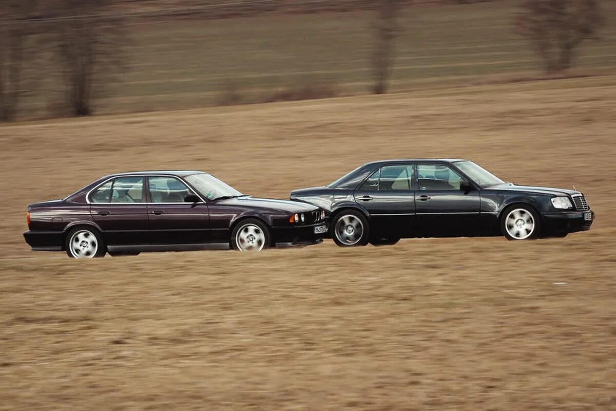 Бмв е34 и мерс 124. Bmw e34 vs mercedes w124. Bmw e34 mercedes w124. Bmw e34 мерседес. Мерседес бенц w124 e500.