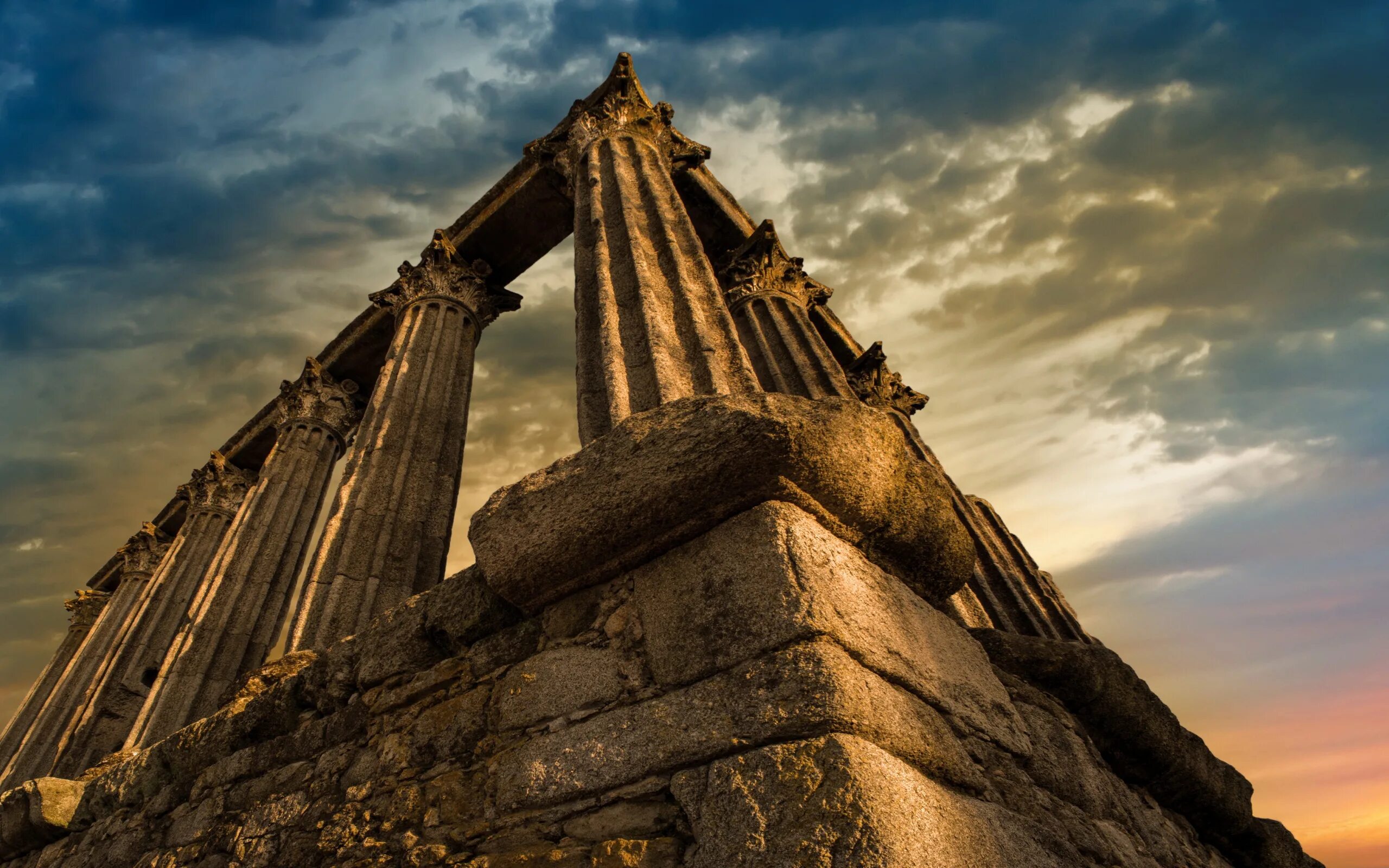 Roman temple. Храм Дианы в Эворе. Здание в небо древний мир. Обои на рабочий стол 1920х1080 Темпл. Окно древний мир.