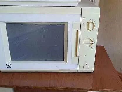 Продам микроволновку бу