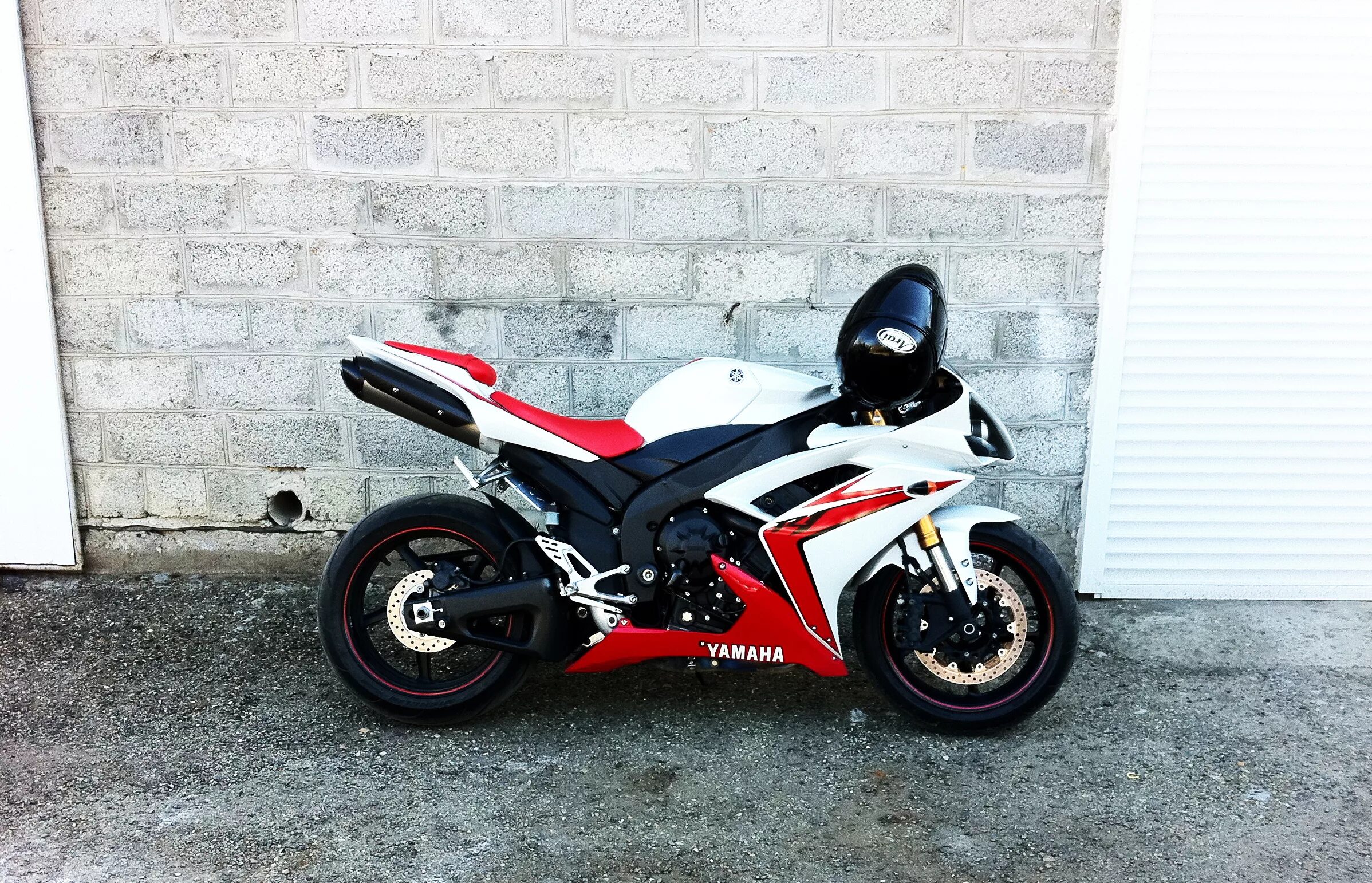 R 1 start a