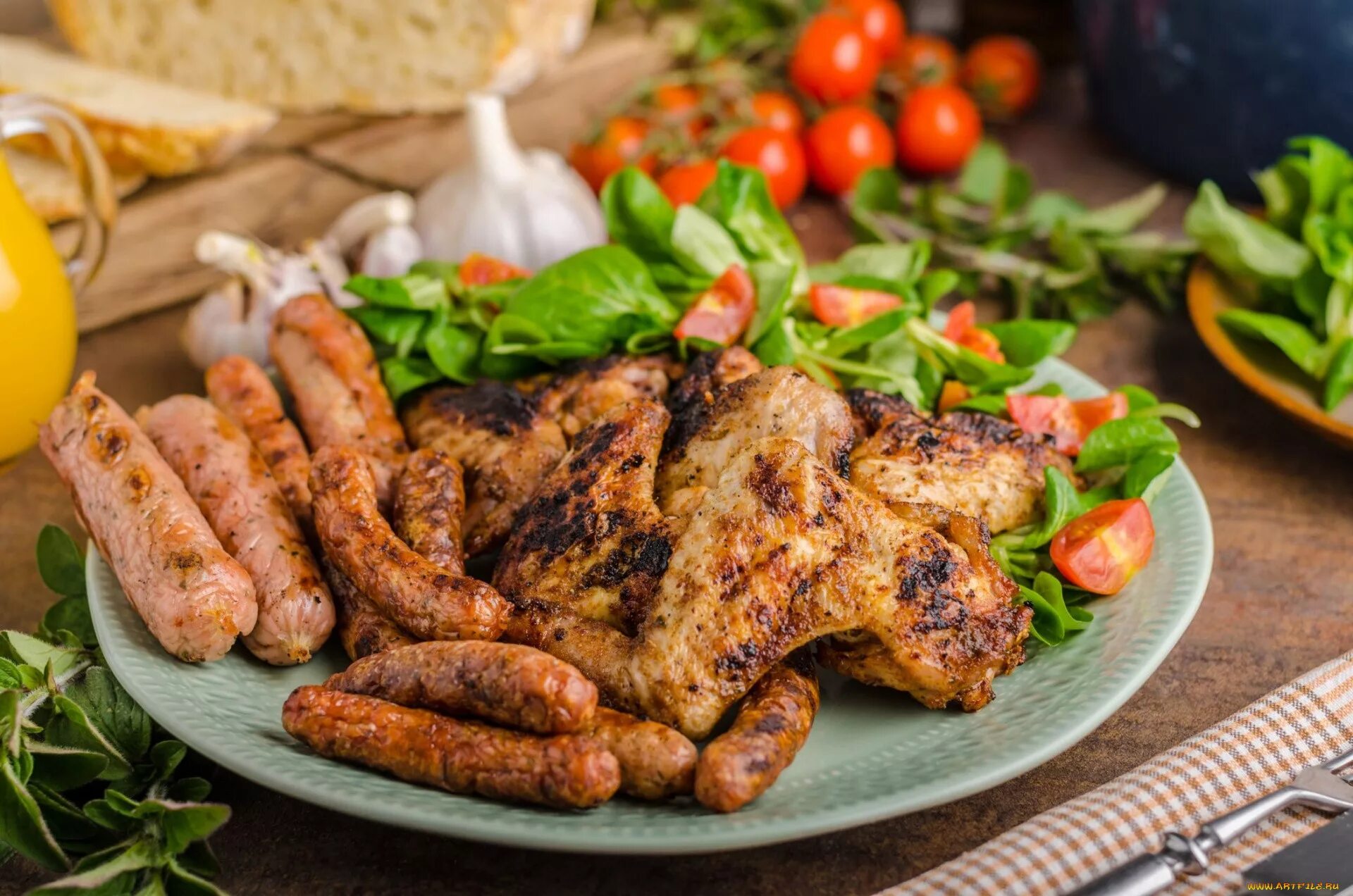 Блюда из мяса продукты. Крылышки куриные. крылышки гриль. блюда на мангале. курица гриль.