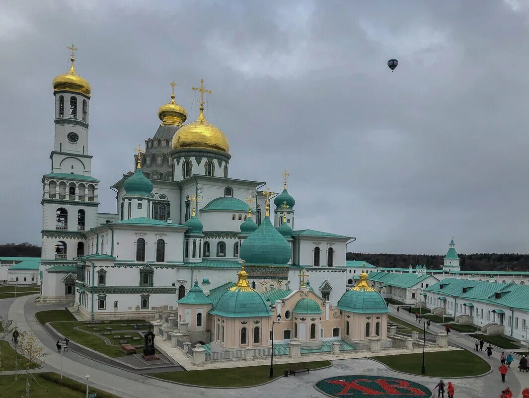 Воскресенский новоиерусалимский мужской ставропигиальный монастырь. Истра новый иерусалим монастырь. Воскресенский новоиерусалимский монастырь. Соборе новоиерусалимского монастыря в истре. Воскресенский новоиерусалимский монастырь.