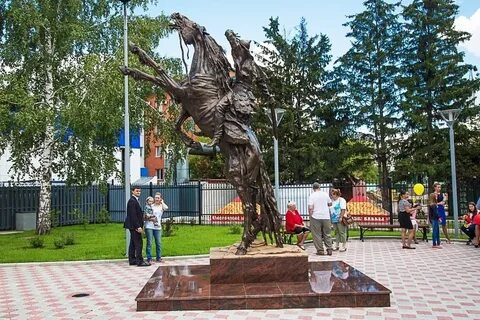 Памятники сибири