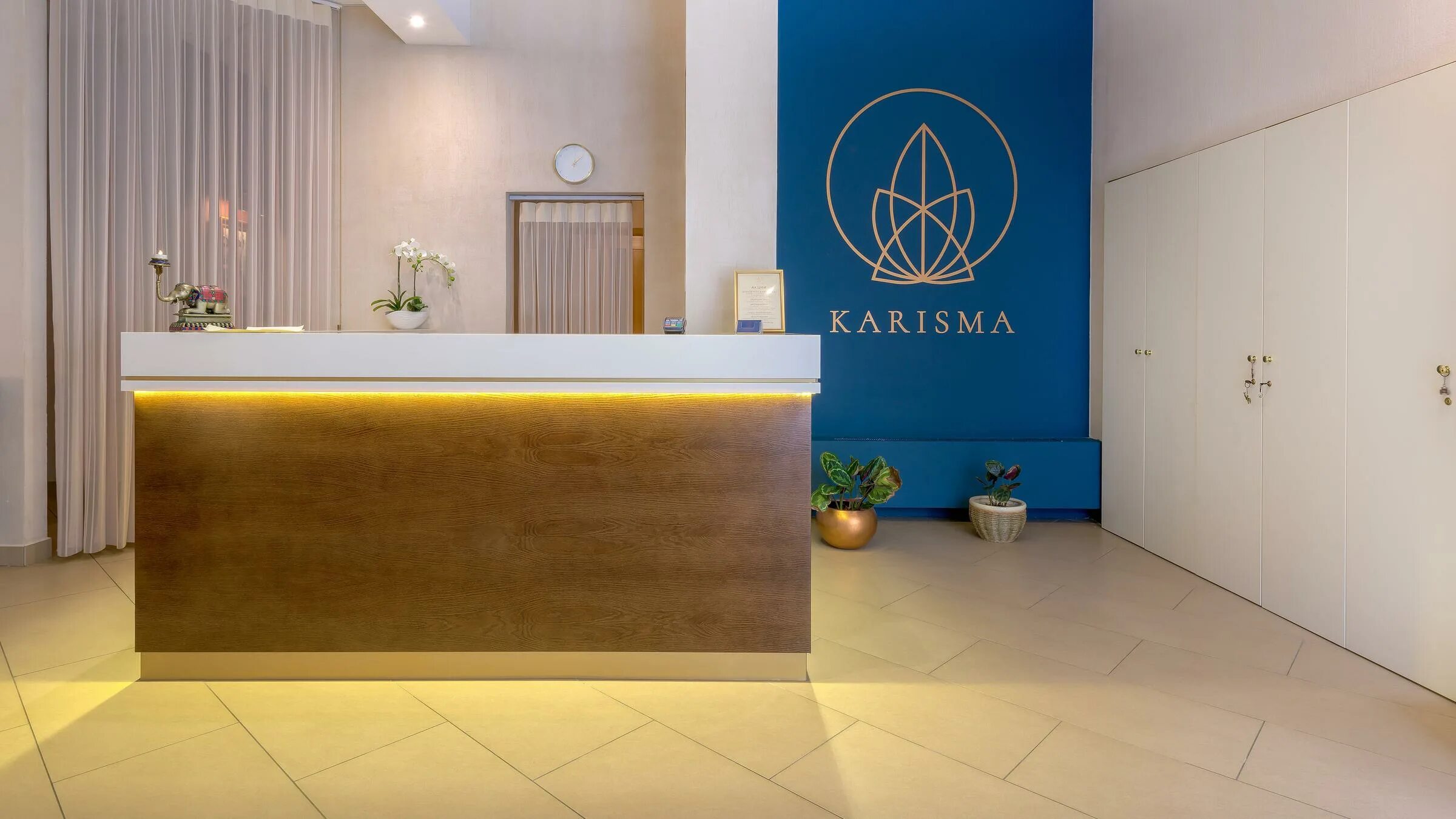 парижские парадные подъезды. ленина 44 калуга салон парадная. салон парадная. парадная лестница особняк модерн. салон парадная.