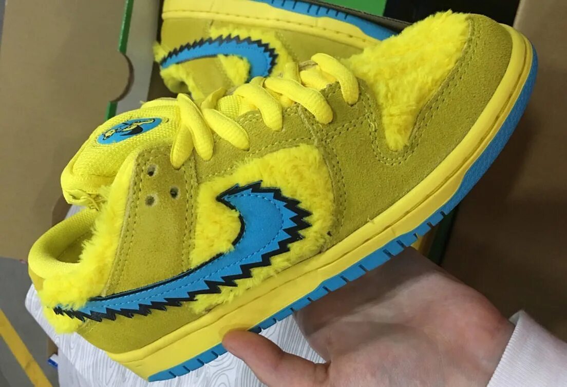 Nike SB Dunk Low желтые. Nike SB Dunk Yellow Bear. Nike SB Dunk grateful. Nike SB Dunk Low grateful Dead. Найки с карманом