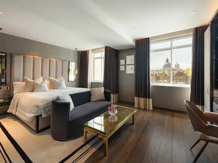 Sale room