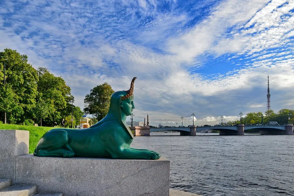 Стрелка васильевского острова. В санкт петербурге их два. Исаакиевский собор. Ростральные колонны санкт-петербург. Красочный питер.