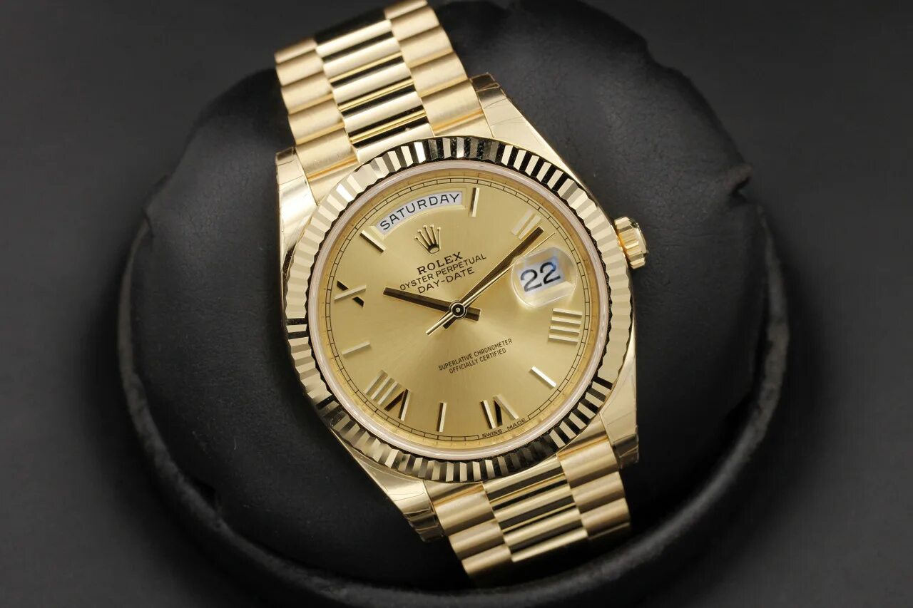 Костюшкин ролекс. Ролекс daytona gold. Ролекс на руке. Часы ролекс у знаменитостей. Ref904ffnxtc.