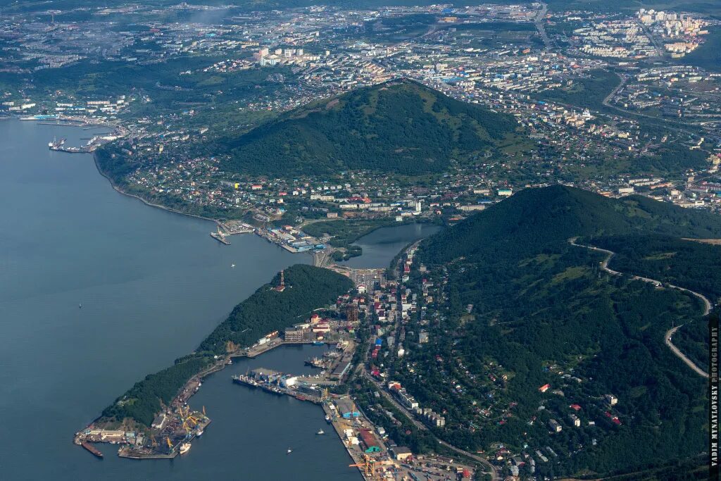 Спутник петропавловск камчатский. Поселок тигиль камчатского края. Усть-хайрюзово на карте. Полуостров камчатка со спутника. Спутник петропавловск камчатский.