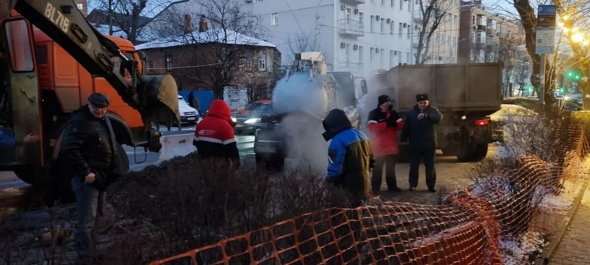 Ростов на дону новости сегодня свежие события. Мороз на улице дом. ЧП С отоплением. Без отопления. Обогрев машины у теплотрассы.