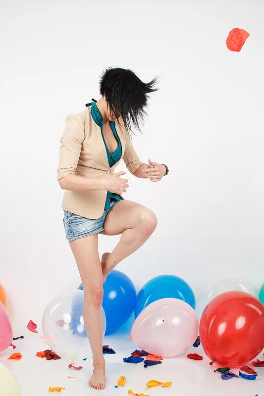 фламинго ходячка шар. воздушные шары лопать. защитный шар для человека. лангольеры самолет. джейк джилленхол в шаре.