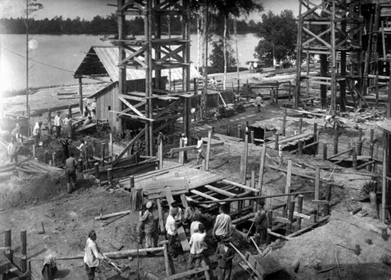 Стройка грэс. Шатурская грэс 1925. шатурская электростанции 1925. шатурская торфяная электростанция. шатурская грэс 1926.