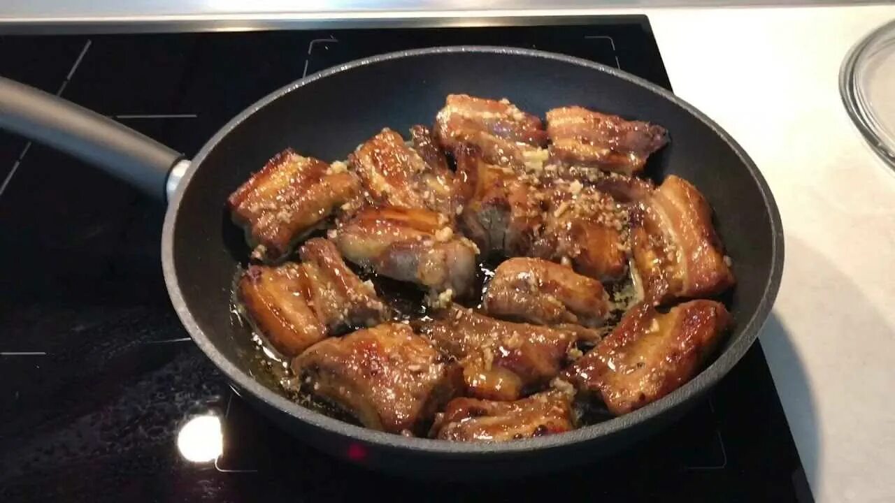 Как вкусно пожарить ребрышки