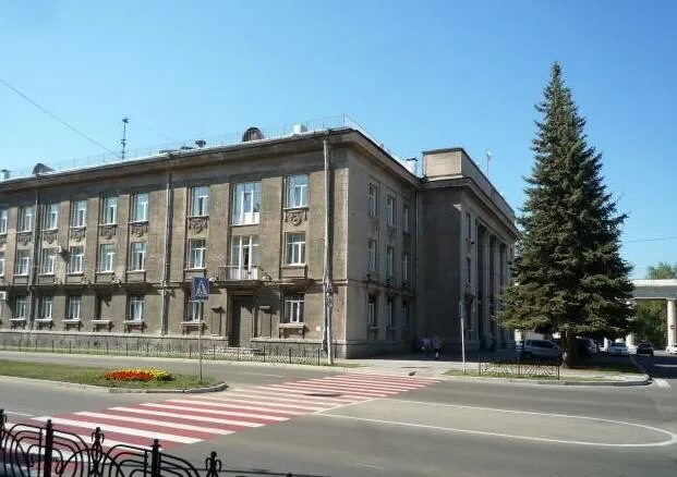 Ангарск мэрия. Ангарск фотографии города. Здание мэрии иркутска. Мэрия г ангарска. Ангарск мэрия.
