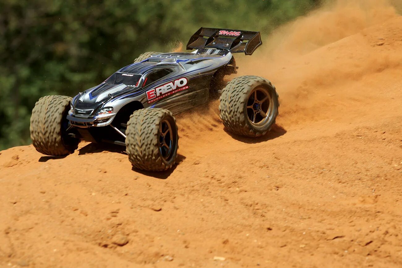 Traxxas unlimited desert racer. Радиоуправляемая машина kyosho rage. 4wd cars. 4wd cars. Losi 5ive t.