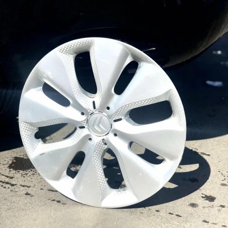 Колпак ситроен с4 r15. 1. Литые диски для от пежо и ситроен на форд фьюжн r15. Литые диски ситроен r15. Диски ситроен r15.