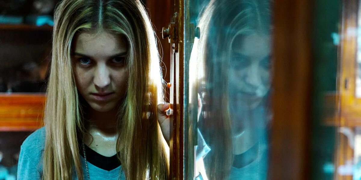 Мама гостья. Мама гостья. Мама гостья. Мама: гостья из тьмы (2020) (cruel peter). Мама: гостья из тьмы (2019).