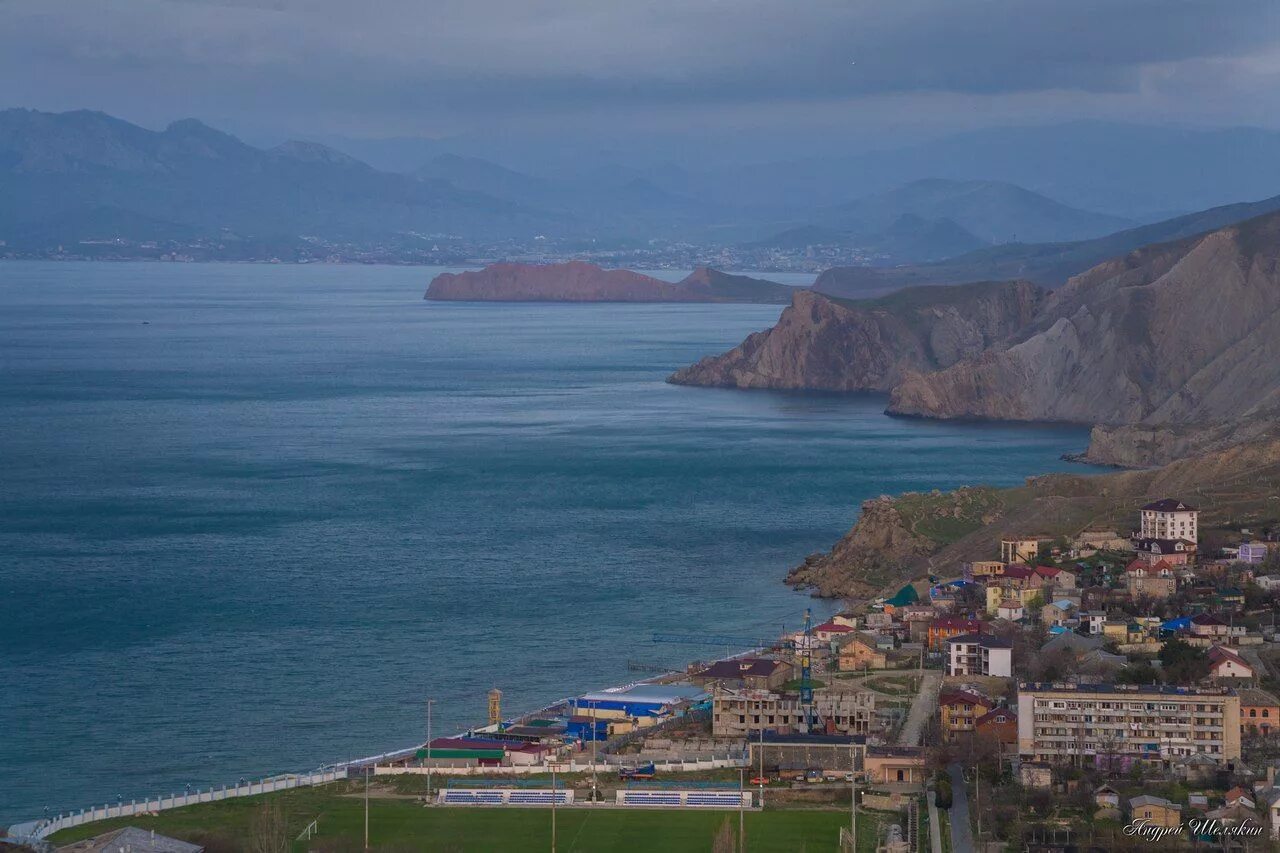 Село орджоникидзе. Поселок Орджоникидзе Коктебель. Посёлок Орджоникидзе Крым. Орджоникидзе Феодосия. Мыс Феодосия Орджоникидзе.