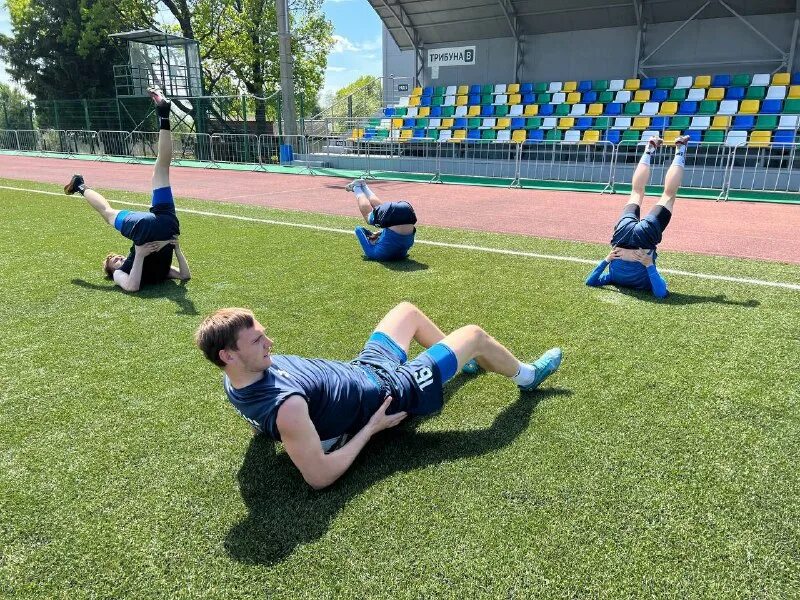 команда фк лесники 2009г. футбольной команды «химик-август». фк химик логотип. фк химик август. фк химик-август вурнары.