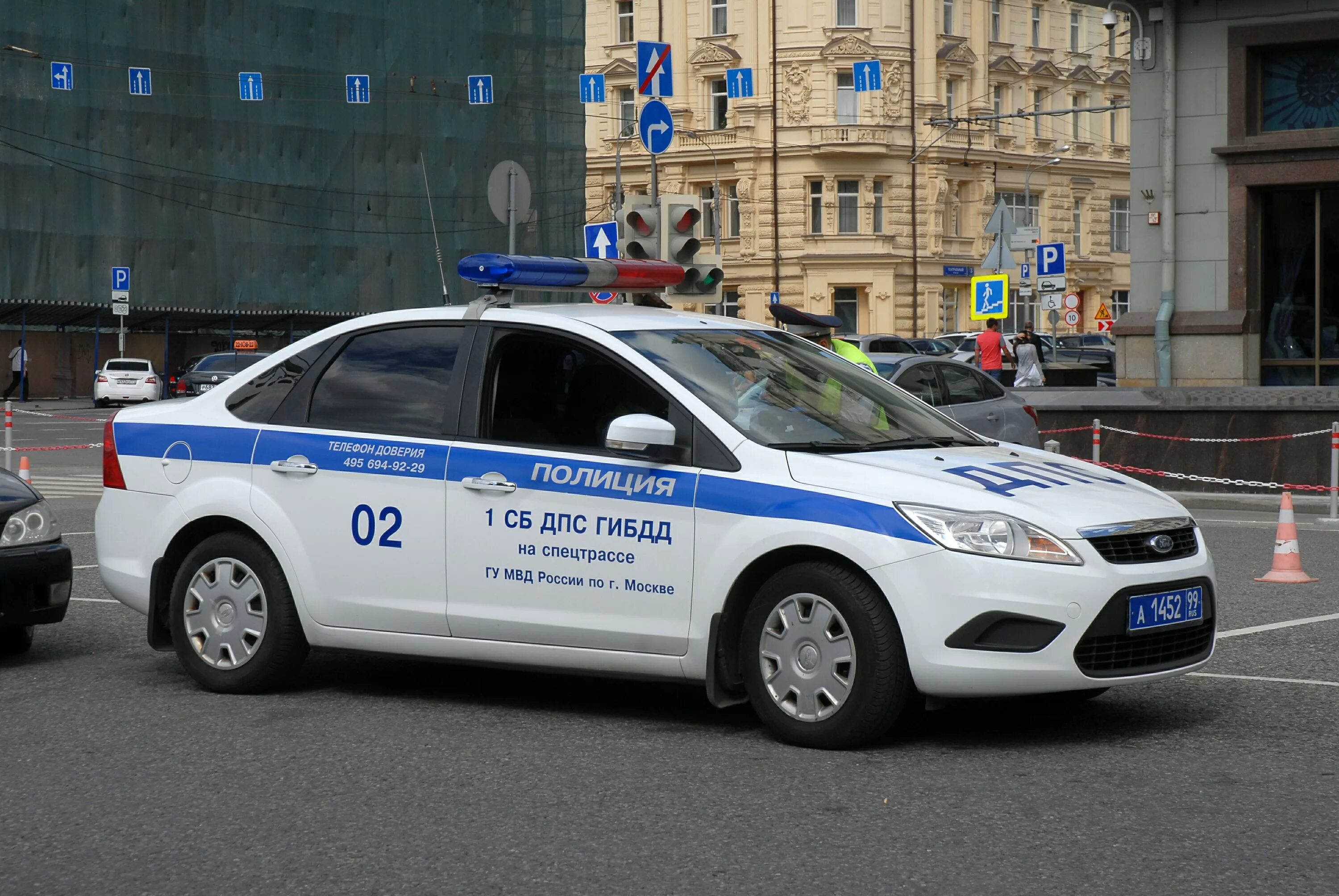 Автомобиль гаи. Машина ДПС. Полицейская машина ДПС. Полиция Москвы машины. Автопарк полиции Москвы.