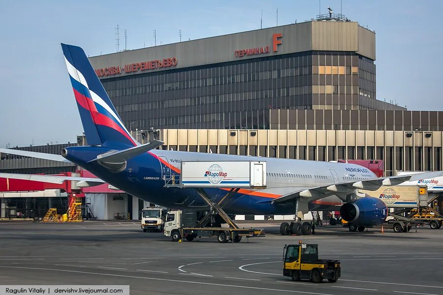 Su 1304 Москва Минеральные воды. Su1304. Мин воды Москва Шереметьево. Самолет су1304.