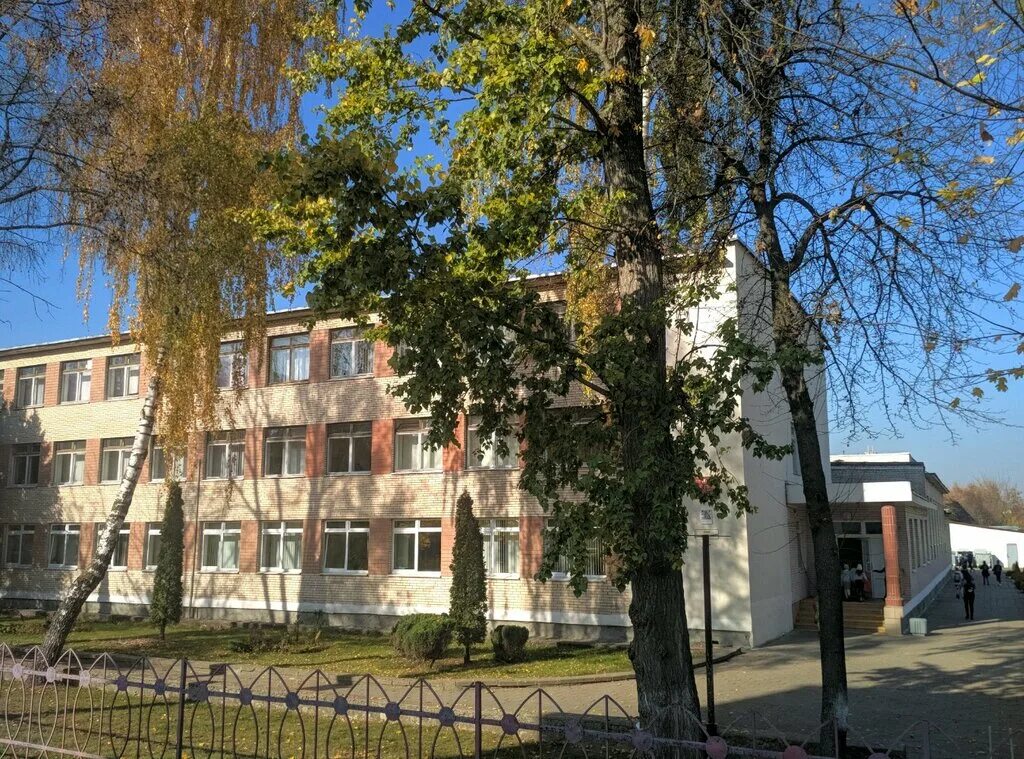 Номера школ гродно. Гродно школа. 28 Школа Гродно. Гродно школа 42. Сш5.