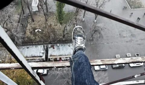 Полет с балкона