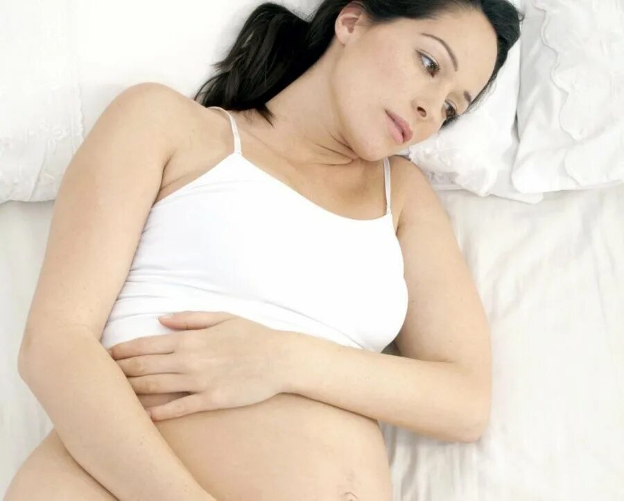 Беременность. У беременной болит живот. Спать на животе после родов