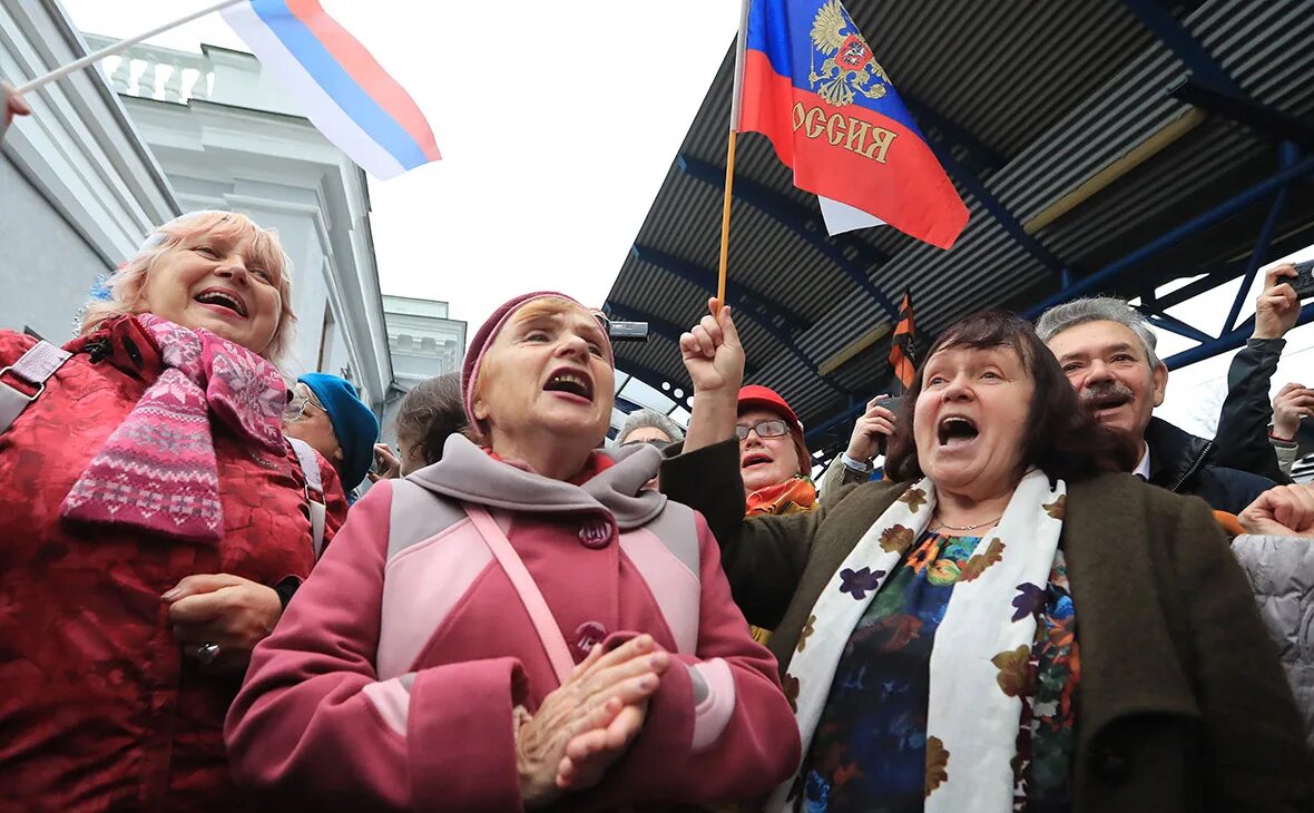 Центр россияне. Россияне и украинцы. русские в америке. россияне. россия для россиян.