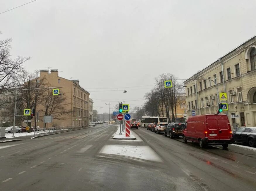 Светофор санкт петербург. Лиговский проспект перекресток. Перекресток Невского и Лиговского проспекта. Перекресток Лиговский Московский проспект панорама. Светофор, Санкт-Петербург, проспект Пархоменко.