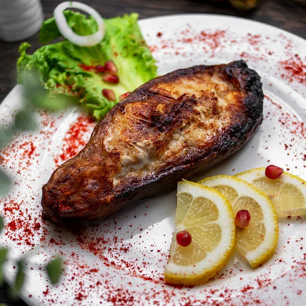 Блюда из сома рецепты. Сом запеченный. жареный сом. блюда из рыбы сом. жареное филе сома.