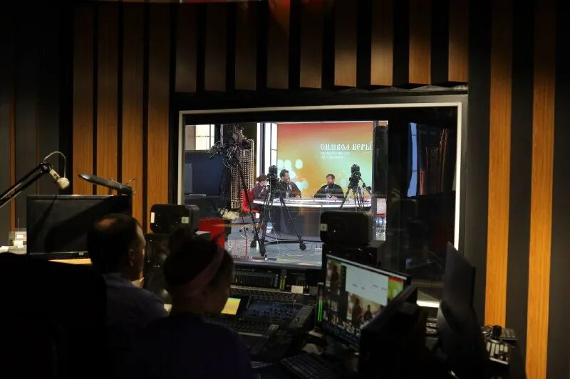 Спасо-преображенский толшевский женский монастырь воронеж. Собор спаса преображения. Тольятти. Митрополит самарский и новокуйбышевский сергий. Самарская церковь ехб преображение.